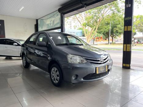 TOYOTA Etios Sedan 1.5 16V 4P FLEX XS, Foto 3