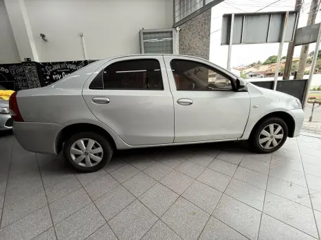 TOYOTA Etios Sedan 1.5 16V 4P FLEX X AUTOM�TICO, Foto 8