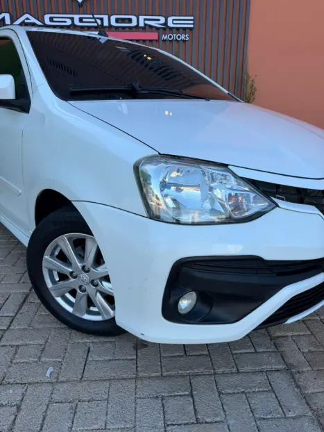TOYOTA Etios Sedan 1.5 16V 4P FLEX XLS AUTOM�TICO, Foto 3