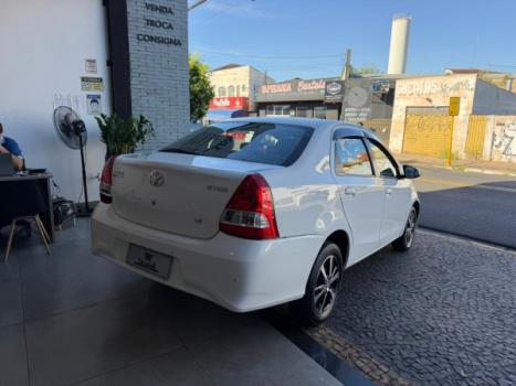 TOYOTA Etios Sedan 1.5 16V 4P FLEX X PLUS AUTOM�TICO, Foto 4