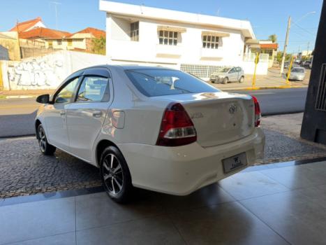 TOYOTA Etios Sedan 1.5 16V 4P FLEX X PLUS AUTOM�TICO, Foto 6