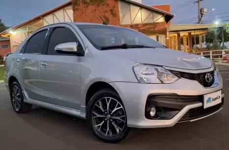 TOYOTA Etios Sedan 1.5 16V 4P FLEX PLATINUM AUTOM�TICO, Foto 2