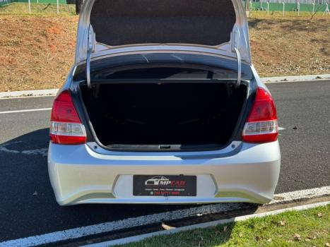 TOYOTA Etios Sedan 1.5 16V 4P FLEX X, Foto 8