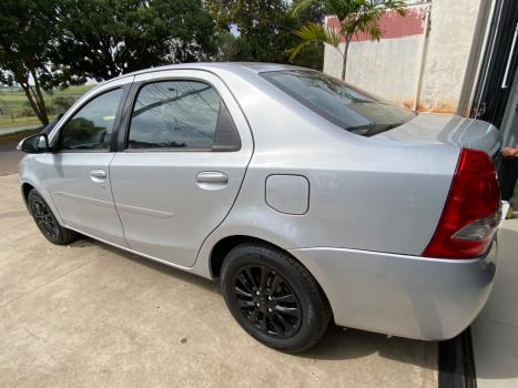 TOYOTA Etios Sedan 1.5 16V 4P FLEX XLS, Foto 4
