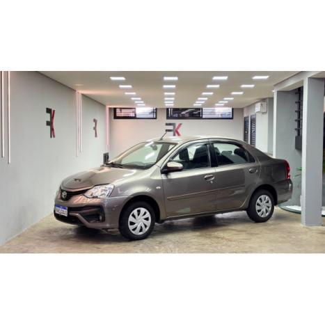 TOYOTA Etios Sedan 1.5 16V 4P FLEX XS, Foto 2