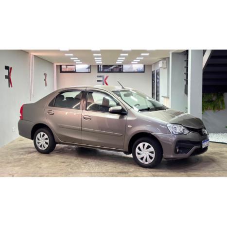 TOYOTA Etios Sedan 1.5 16V 4P FLEX XS, Foto 3