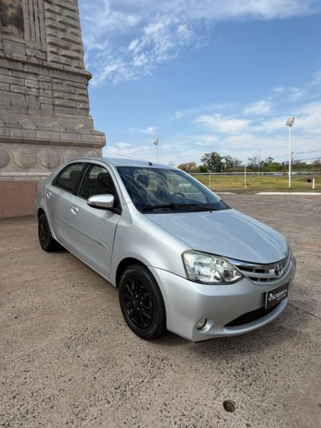 TOYOTA Etios Sedan 1.5 16V 4P FLEX XLS, Foto 2