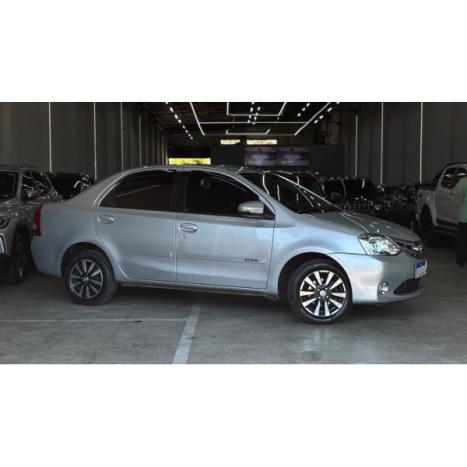 TOYOTA Etios Sedan 1.5 16V 4P FLEX PLATINUM, Foto 3