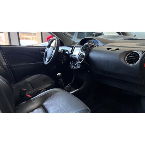 TOYOTA Etios Sedan 1.5 16V 4P FLEX PLATINUM, Foto 9