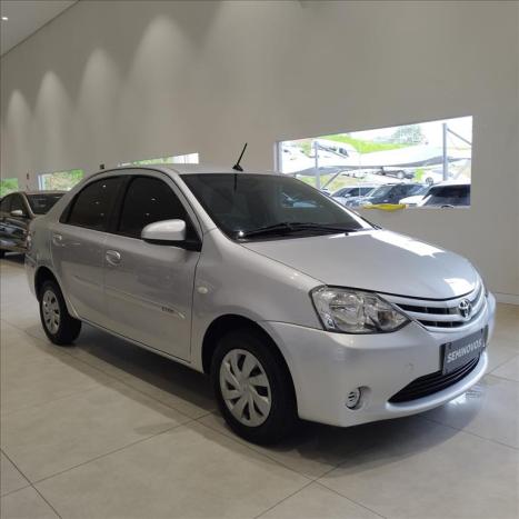 TOYOTA Etios Sedan 1.5 16V 4P FLEX XS AUTOMÁTICO, Foto 1