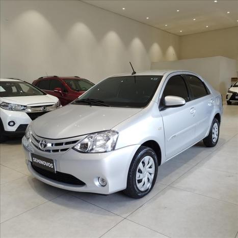 TOYOTA Etios Sedan 1.5 16V 4P FLEX XS AUTOMÁTICO, Foto 3