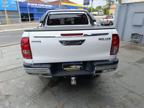 TOYOTA Hilux Caminhonete 2.8 16V 4P POWER PACK TURBO DIESEL 4X4 CABINE DUPLA, Foto 6 TOYOTA Hilux Caminhonete 2.8 16V 4P POWER PACK TURBO DIESEL 4X4 CABINE DUPLA, Foto 6