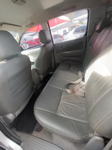 TOYOTA Hilux Caminhonete 2.4 4P 4X4 DIESEL CABINE DUPLA, Foto 10 TOYOTA Hilux Caminhonete 2.4 4P 4X4 DIESEL CABINE DUPLA, Foto 10