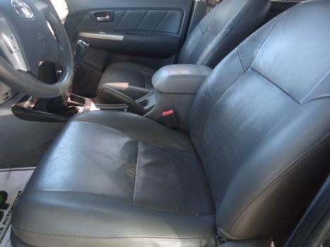 TOYOTA Hilux Caminhonete 3.0 4P 4X4 SRV TURBO DIESEL CABINE DUPLA, Foto 3