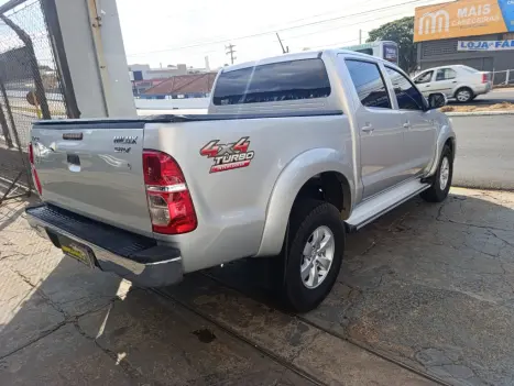 TOYOTA Hilux Caminhonete 2.8 16V SRV 4X4 DIESEL CABINE DUPLA AUTOMTICO, Foto 4