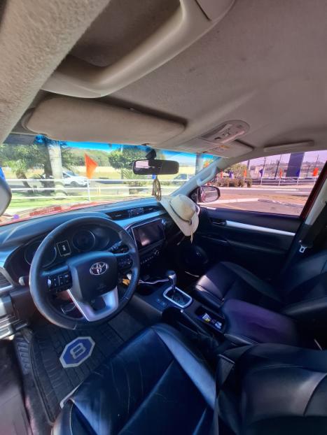 TOYOTA Hilux Caminhonete 2.8 16V SRV 4X4 DIESEL CABINE DUPLA AUTOMTICO, Foto 7