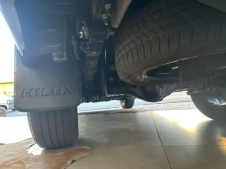 TOYOTA Hilux Caminhonete 2.8 16V SRX 4X4 DIESEL CABINE DUPLA AUTOMTICO, Foto 15