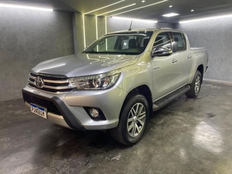 TOYOTA Hilux Caminhonete 2.8 16V SRX 4X4 TURBO DIESEL CABINE DUPLA AUTOMTICO, Foto 2