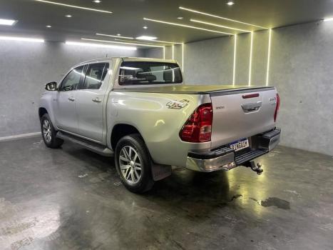 TOYOTA Hilux Caminhonete 2.8 16V SRX 4X4 TURBO DIESEL CABINE DUPLA AUTOMTICO, Foto 6