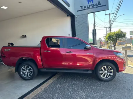 TOYOTA Hilux Caminhonete 2.8 16V SRV 4X4 DIESEL CABINE DUPLA AUTOMTICO, Foto 8