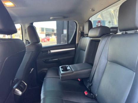 TOYOTA Hilux Caminhonete 2.8 16V SRV 4X4 DIESEL CABINE DUPLA AUTOMTICO, Foto 16