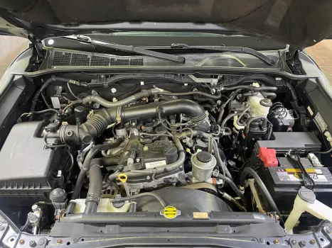TOYOTA Hilux Caminhonete 2.7 16V 4P SRV FLEX 4X4  CABINE DUPLA AUTOMTICO, Foto 15