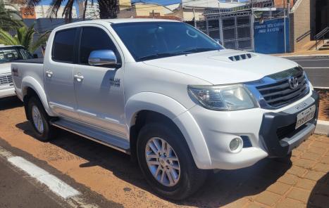 TOYOTA Hilux Caminhonete 3.0 16V 4P 4X4 SRV TURBO DIESEL CABINE DUPLA AUTOMTICO, Foto 1