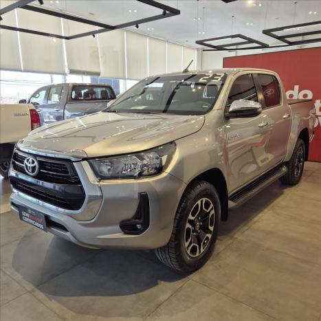 TOYOTA Hilux Caminhonete 2.8 16V SRV 4X4 DIESEL CABINE DUPLA AUTOMTICO, Foto 3
