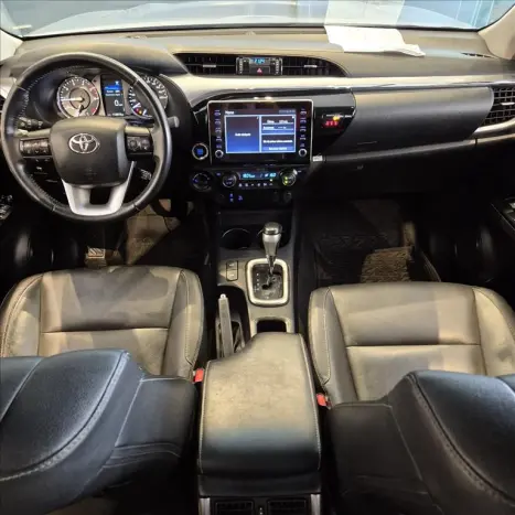 TOYOTA Hilux Caminhonete 2.8 16V SRV 4X4 DIESEL CABINE DUPLA AUTOMTICO, Foto 17