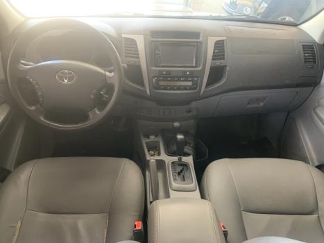 TOYOTA Hilux Caminhonete 3.0 16V 4P 4X4 SRV TURBO DIESEL CABINE DUPLA AUTOMTICO, Foto 2