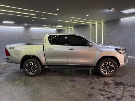 TOYOTA Hilux Caminhonete 2.8 16V SRV 4X4 DIESEL CABINE DUPLA AUTOMTICO, Foto 5