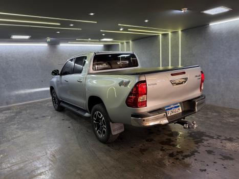 TOYOTA Hilux Caminhonete 2.8 16V SRV 4X4 DIESEL CABINE DUPLA AUTOMTICO, Foto 6