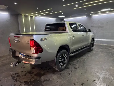 TOYOTA Hilux Caminhonete 2.8 16V SRV 4X4 DIESEL CABINE DUPLA AUTOMTICO, Foto 7
