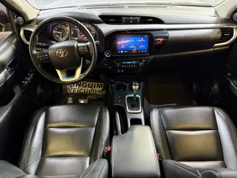 TOYOTA Hilux Caminhonete 2.8 16V SRV 4X4 DIESEL CABINE DUPLA AUTOMTICO, Foto 9