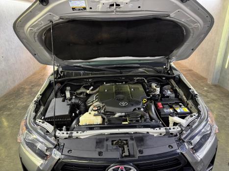 TOYOTA Hilux Caminhonete 2.8 16V SRV 4X4 DIESEL CABINE DUPLA AUTOMTICO, Foto 12