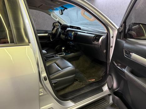 TOYOTA Hilux Caminhonete 2.8 16V SRV 4X4 DIESEL CABINE DUPLA AUTOMTICO, Foto 13