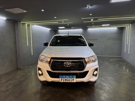 TOYOTA Hilux Caminhonete 2.8 16V 4P SR 4X4 DIESEL CABINE DUPLA AUTOMTICO, Foto 2