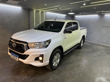 TOYOTA Hilux Caminhonete 2.8 16V 4P SR 4X4 DIESEL CABINE DUPLA AUTOMTICO, Foto 3
