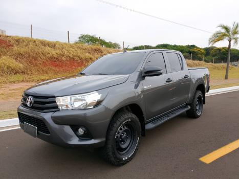 TOYOTA Hilux Caminhonete 2.8 16V 4P SR 4X4 DIESEL CHALLENGE CABINE DUPLA AUTOMTICO, Foto 6