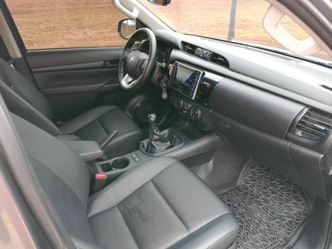 TOYOTA Hilux Caminhonete 2.8 16V 4P SR 4X4 DIESEL CHALLENGE CABINE DUPLA AUTOMTICO, Foto 7