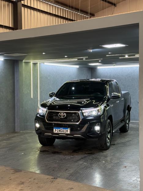 TOYOTA Hilux Caminhonete 2.8 16V SRX 4X4 DIESEL CABINE DUPLA AUTOMTICO, Foto 2