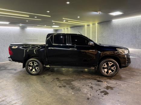 TOYOTA Hilux Caminhonete 2.8 16V SRX 4X4 DIESEL CABINE DUPLA AUTOMTICO, Foto 7