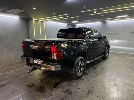 TOYOTA Hilux Caminhonete 2.8 16V SRX 4X4 DIESEL CABINE DUPLA AUTOMTICO, Foto 9