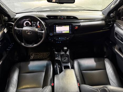 TOYOTA Hilux Caminhonete 2.8 16V SRX 4X4 DIESEL CABINE DUPLA AUTOMTICO, Foto 11