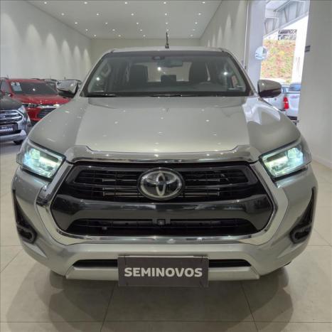 TOYOTA Hilux Caminhonete 2.8 16V SRX 4X4 TURBO DIESEL CABINE DUPLA AUTOMTICO, Foto 2