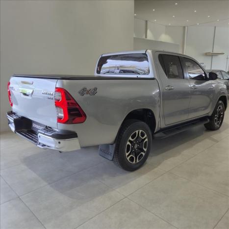 TOYOTA Hilux Caminhonete 2.8 16V SRX 4X4 TURBO DIESEL CABINE DUPLA AUTOMTICO, Foto 4