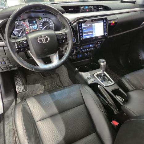TOYOTA Hilux Caminhonete 2.8 16V SRX 4X4 TURBO DIESEL CABINE DUPLA AUTOMTICO, Foto 15