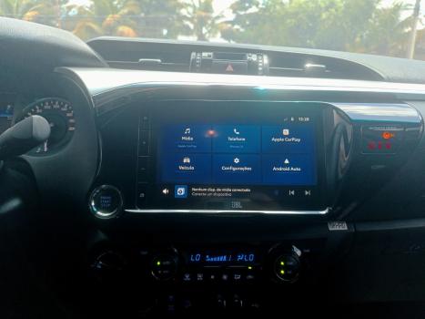 TOYOTA Hilux Caminhonete 2.8 16V SRX 4X4 DIESEL CABINE DUPLA AUTOMTICO, Foto 11