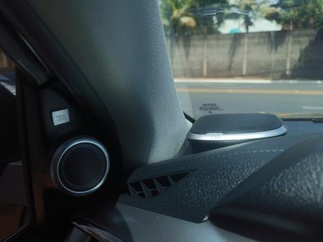 TOYOTA Hilux Caminhonete 2.8 16V SRX 4X4 DIESEL CABINE DUPLA AUTOMTICO, Foto 12