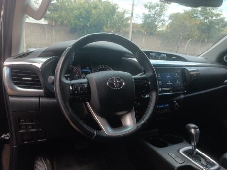 TOYOTA Hilux Caminhonete 2.8 16V SRX 4X4 DIESEL CABINE DUPLA AUTOMTICO, Foto 15